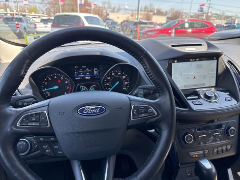 Used 2017 Ford Escape Titanium w/ Equipment Group 301A image 5