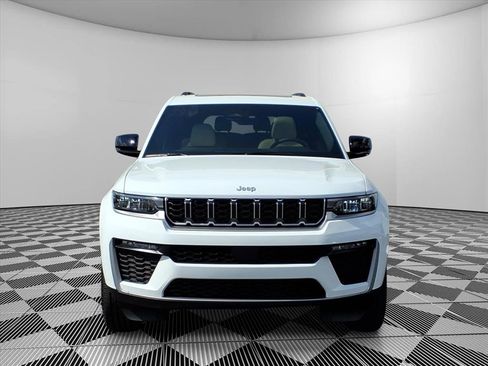 New 2026 Jeep Grand Cherokee L Limited w/ Trailer Tow Package AWD/4WD image 2