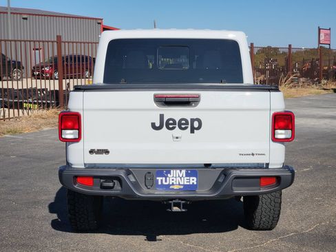 Used 2025 Jeep Gladiator Sport AWD/4WD image 5