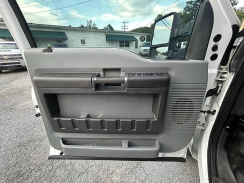 Used 2016 Ford F350 XL w/ Power Equipment Group AWD/4WD image 20