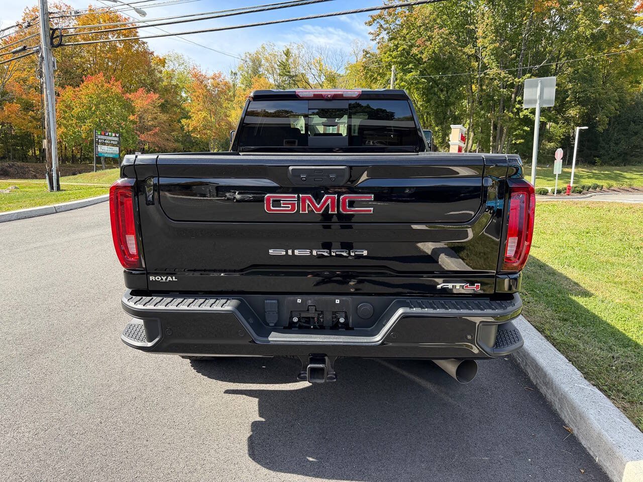 Used 2021 GMC Sierra 3500 AT4 w/ AT4 Premium Plus Package AWD/4WD image 5