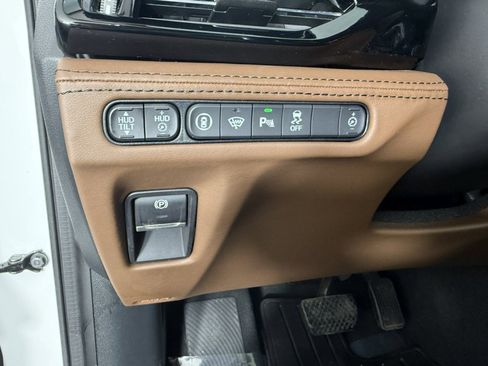 Used 2024 Acura MDX SH-AWD w/ Advance Package image 28