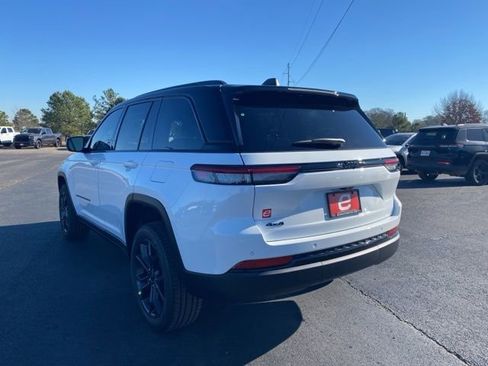 New 2025 Jeep Grand Cherokee Limited image 5