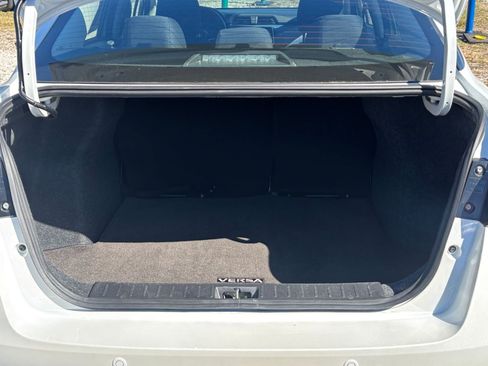 Used 2025 Nissan Versa SV image 31