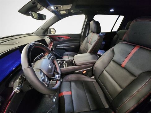 Certified 2024 Chevrolet Traverse RS w/ LPO, Floor Liner Package image 12