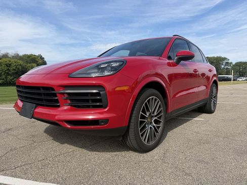 Used 2021 Porsche Cayenne AWD/4WD image 16
