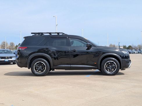 Used 2023 Nissan Pathfinder Rock Creek AWD/4WD image 5