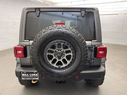 Certified 2022 Jeep Wrangler Unlimited Rubicon w/ Xtreme Recon 35" Tire Package AWD/4WD image 5