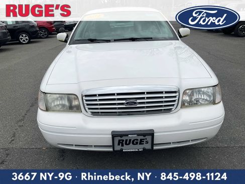 Used 2011 Ford Crown Victoria LX w/ Comfort Appearance Pkg RWD image 9