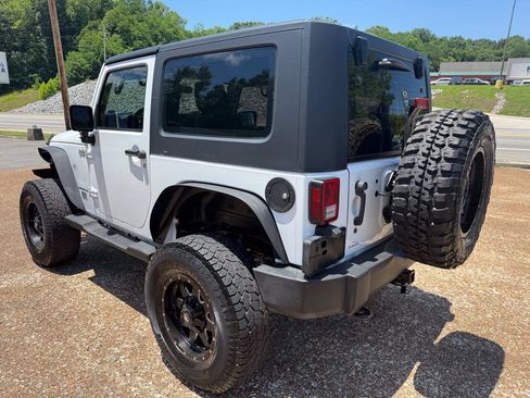 Used 2015 Jeep Wrangler Sport AWD/4WD image 11