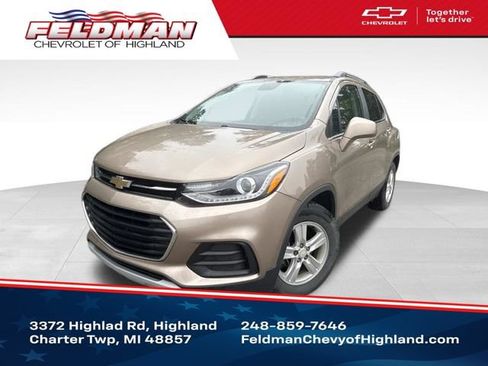 Used 2018 Chevrolet Trax LT FWD image 1