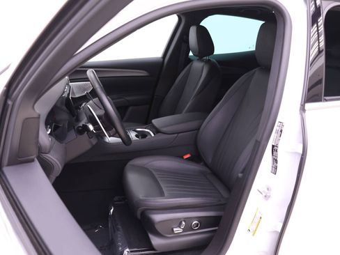 Used 2023 Maserati Grecale GT image 7