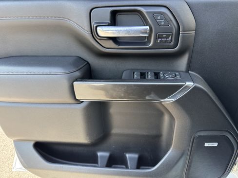 Used 2021 GMC Sierra 2500 AT4 w/ AT4 Premium Plus Package image 14