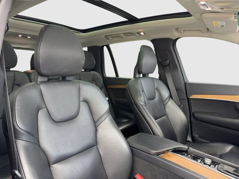 Used 2021 Volvo XC90 T6 Momentum w/ Protection Package Premier AWD/4WD image 43