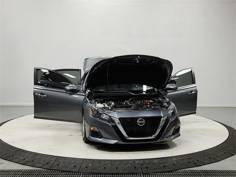 Used 2022 Nissan Altima 2.5 S image 10