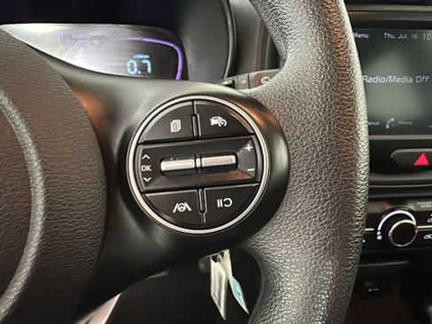Used 2024 Kia Soul LX w/ Option Group 015 FWD image 16