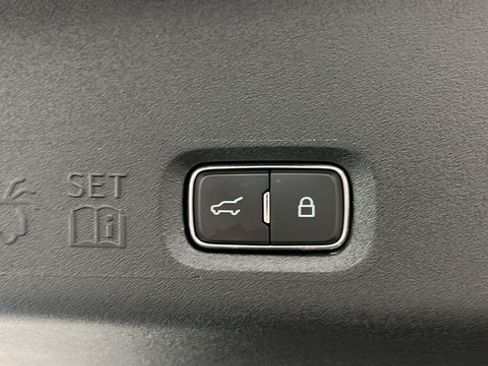 Used 2025 Lincoln Navigator L Reserve AWD/4WD image 29