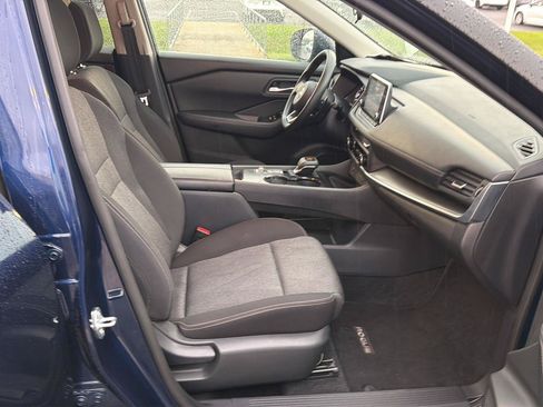 Used 2024 Nissan Rogue SV FWD image 13