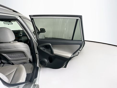 Used 2011 Toyota RAV4 Limited w/ Limited Extra Value Pkg AWD/4WD image 27
