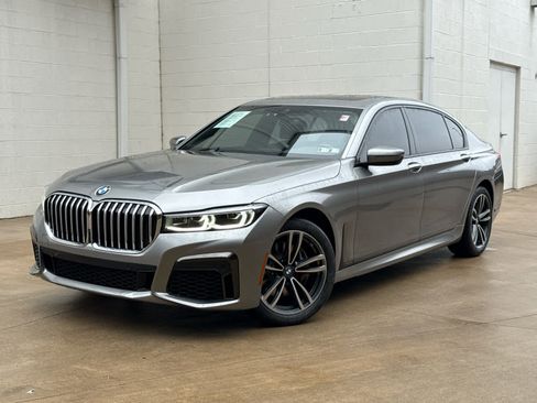 Certified 2022 BMW 740i xDrive 740i xDrive w/ M Sport Package image 1