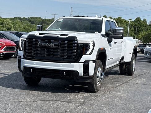 New 2026 GMC Sierra 3500 Denali Ultimate w/ LPO, Black Badging Package AWD/4WD image 12