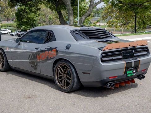 Used 2019 Dodge Challenger SXT w/ Blacktop Package image 5