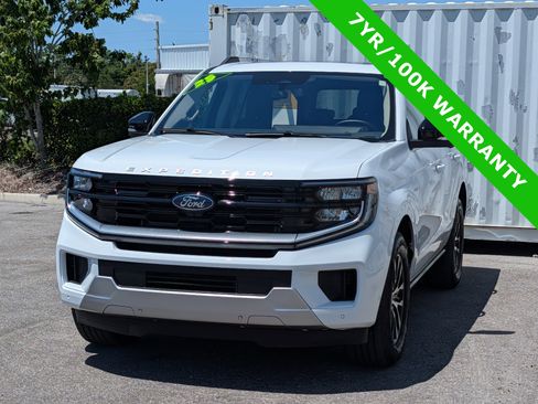 Certified 2025 Ford Expedition Platinum AWD/4WD image 7