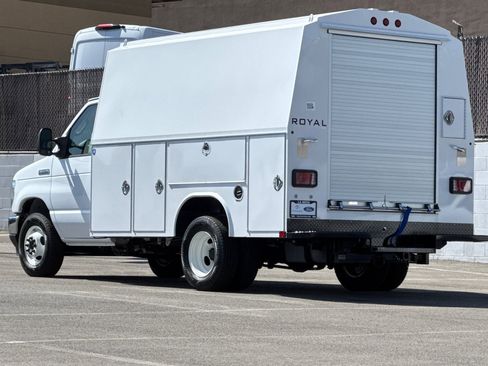 New 2025 Ford E-350 and Econoline 350 Super Duty w/ Power Equipment Group image 5