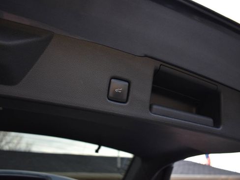 Used 2022 Ford Escape Titanium w/ Titanium Premium Package image 11