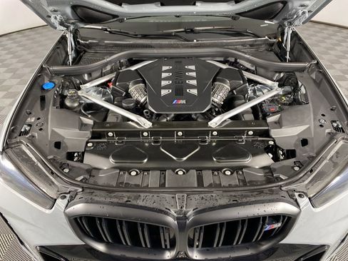 Certified 2025 BMW X5 M60i image 4