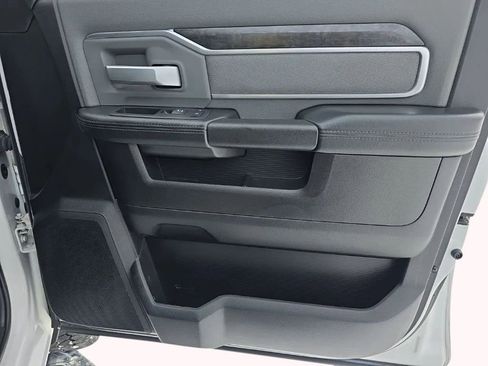 Used 2019 RAM 2500 Big Horn image 19