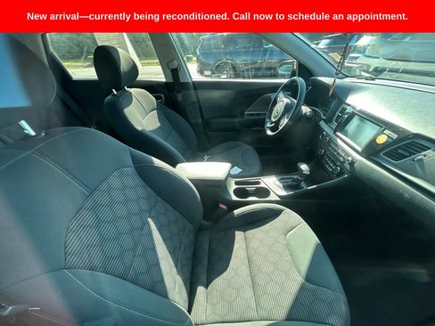 Used 2018 Kia Niro LX FWD image 13