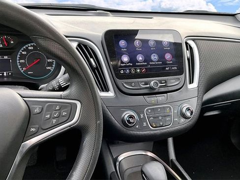 Used 2023 Chevrolet Malibu LT image 9