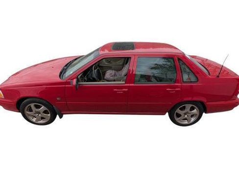 Used 1999 Volvo S70 T5 FWD image 2