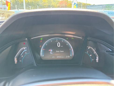 Used 2020 Honda Civic LX image 13