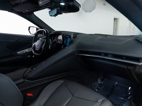 Used 2025 Chevrolet Corvette Z06 image 18