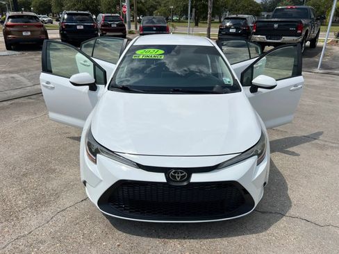 Used 2021 Toyota Corolla LE FWD image 30