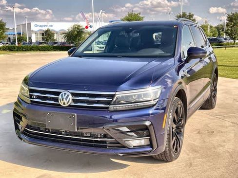 Used 2021 Volkswagen Tiguan SEL Premium R-Line AWD/4WD image 2