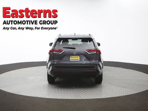 Used 2023 Toyota RAV4 LE AWD/4WD image 37