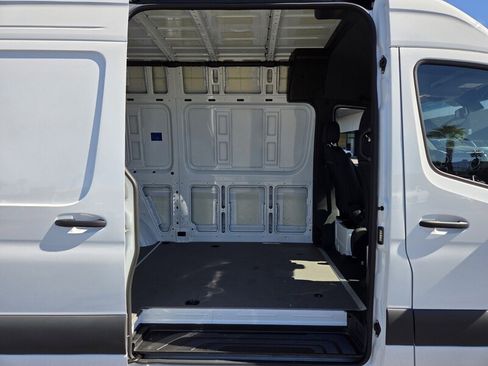 New 2025 Mercedes-Benz Sprinter 2500 image 14