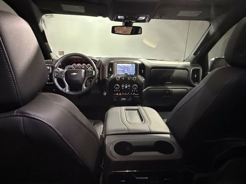 Used 2022 Chevrolet Silverado 1500 LTZ image 24
