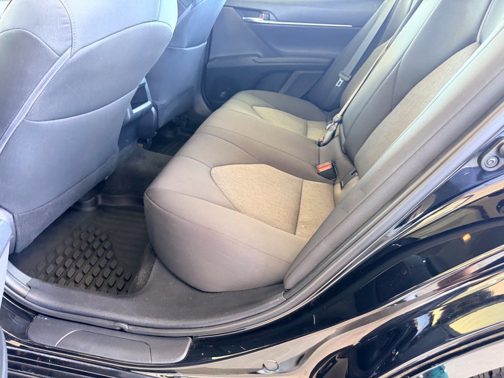 Used 2021 Toyota Camry LE FWD image 30