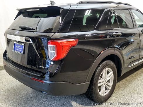 Certified 2022 Ford Explorer XLT image 8