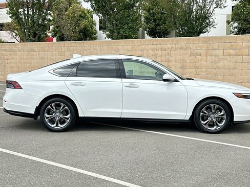Certified 2023 Honda Accord EX image 3