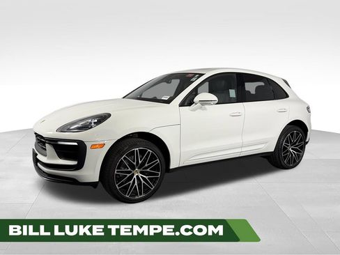 Used 2025 Porsche Macan AWD/4WD image 1
