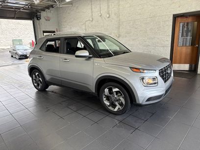 Used 2025 Hyundai Venue SEL
