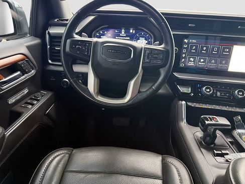 Used 2022 GMC Sierra 1500 Denali AWD/4WD image 16