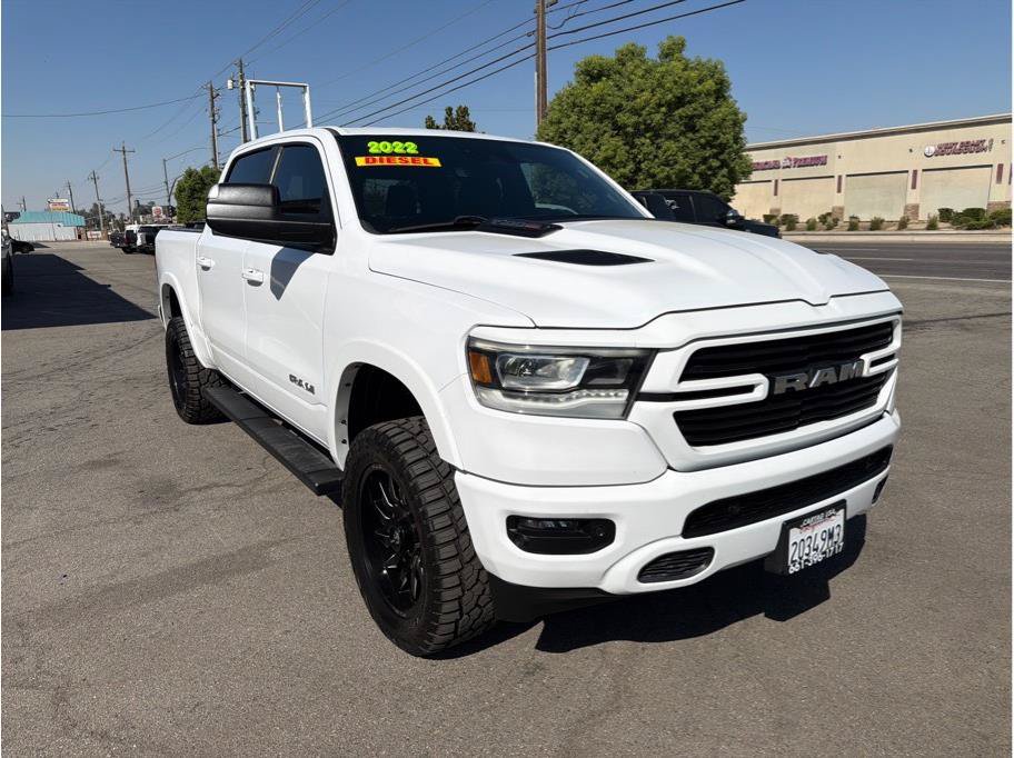 Used 2022 RAM 1500 Laramie AWD/4WD image 2