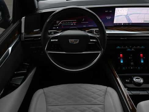 Certified 2026 Cadillac Escalade Platinum Sport w/ LPO, ONYX Package AWD/4WD image 9