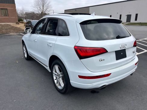 Used 2017 Audi Q5 2.0T Premium Plus w/ Technology Package image 8